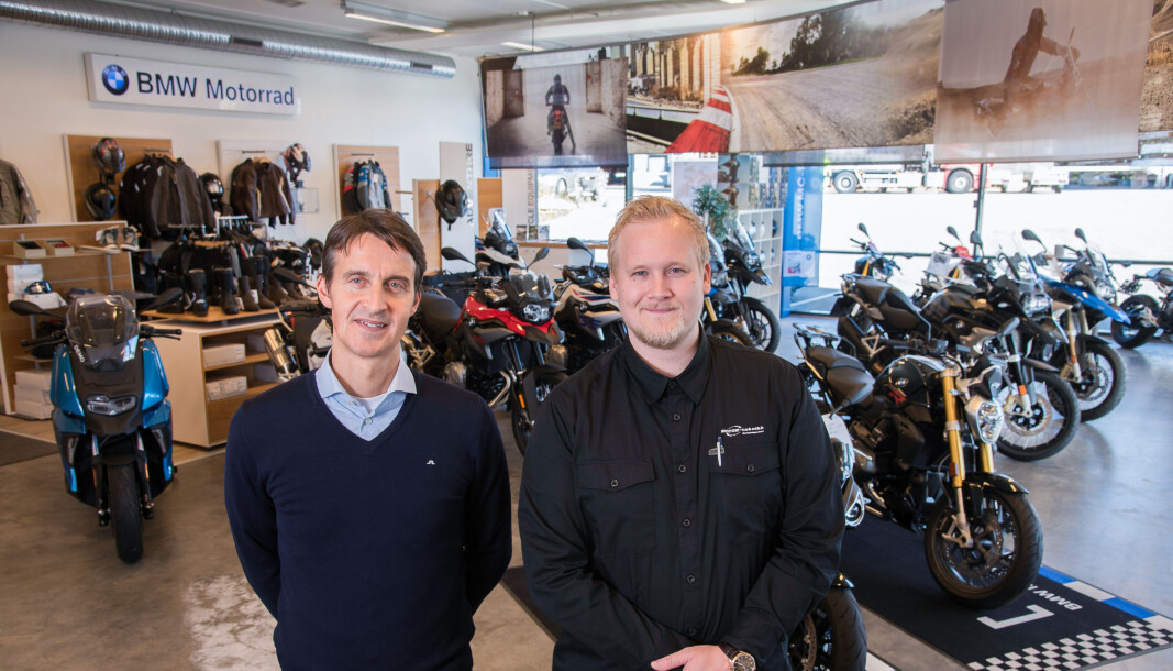 BMW-sjef Jonas Klinga sammen med salgs-og markedssjef i Motor Teknikk Morten Lauvås. BMW-sjef Jonas Klinga sammen med salgs-og markedssjef i Motor Teknikk Morten Lauvås.