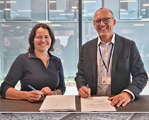 Azvi og Baneservice signerte jernbanekontrakter til 850 millioner kroner