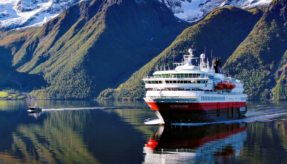 Hurtigruten dobler inntektene: Går fremdeles i minus